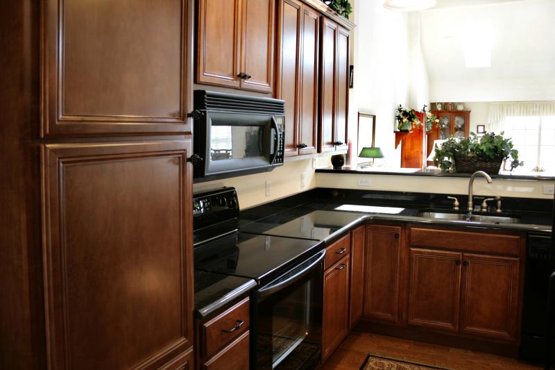 Kitchen Cabinets Refacing in Indianapolis, IN