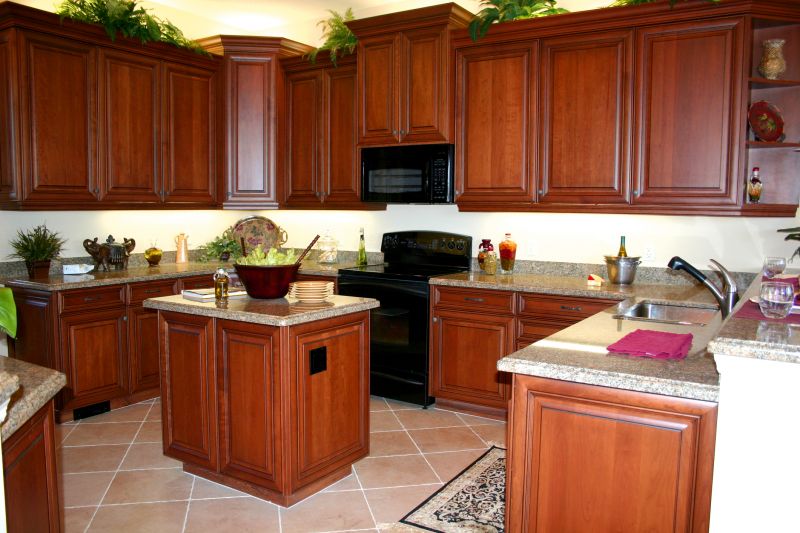 Oak Cabinet Remodeling in Cincinnati, OH